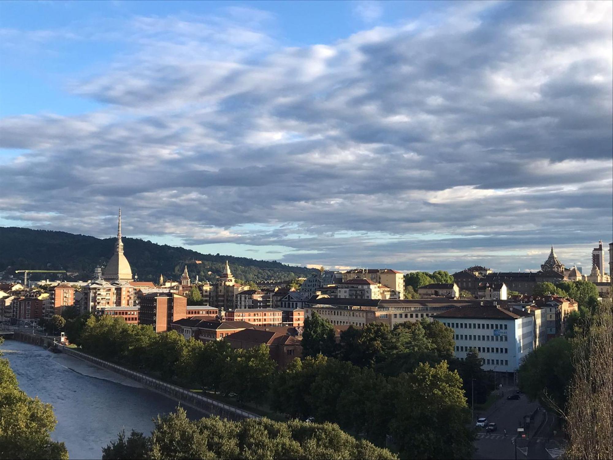 Attico Ellen Terrazza Con Vista Apartment Торино Екстериор снимка